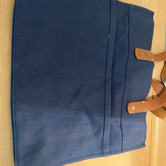 Feed Market Tote - Picture 2 of 3